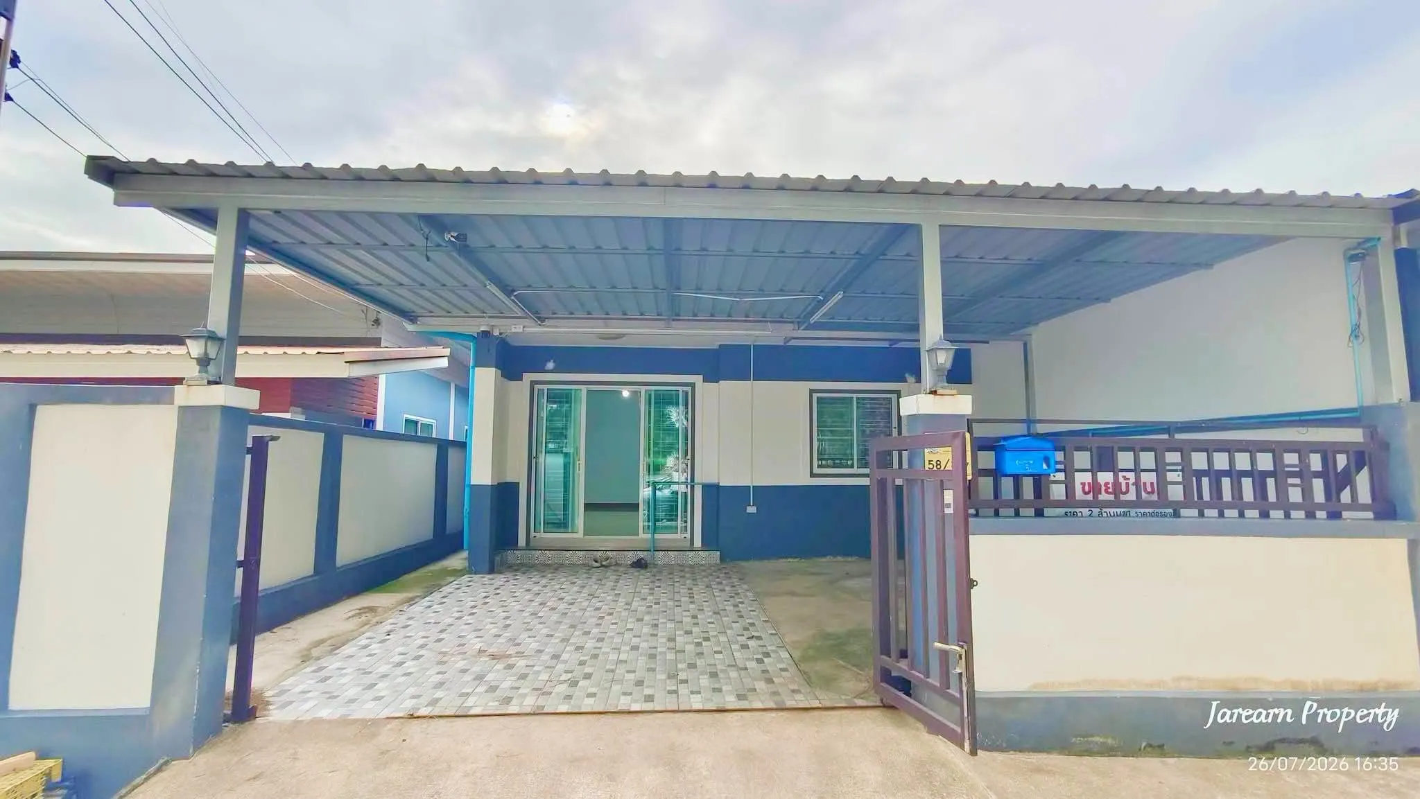 Corner Single-Storey Townhome in Pong, East Pattaya