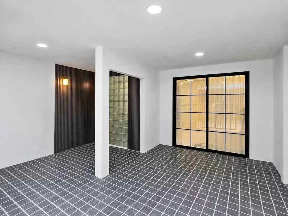 Modern Minimalist Renovated Townhome at Chuan Fun Village Nong Prue